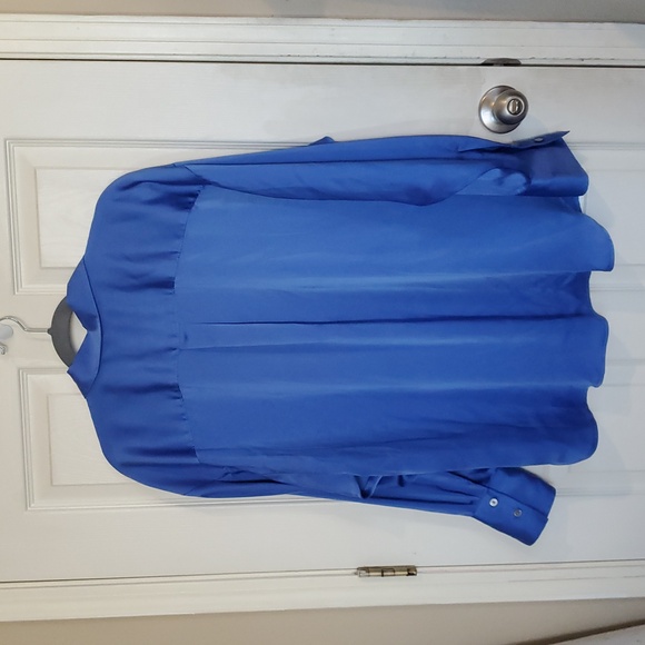 Loft Blouse - Picture 2 of 6